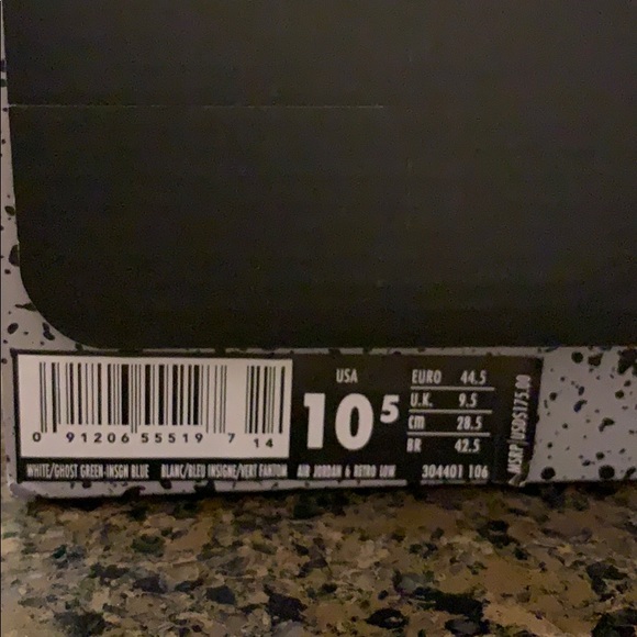 Men’s Jordan retro six low - Picture 6 of 6